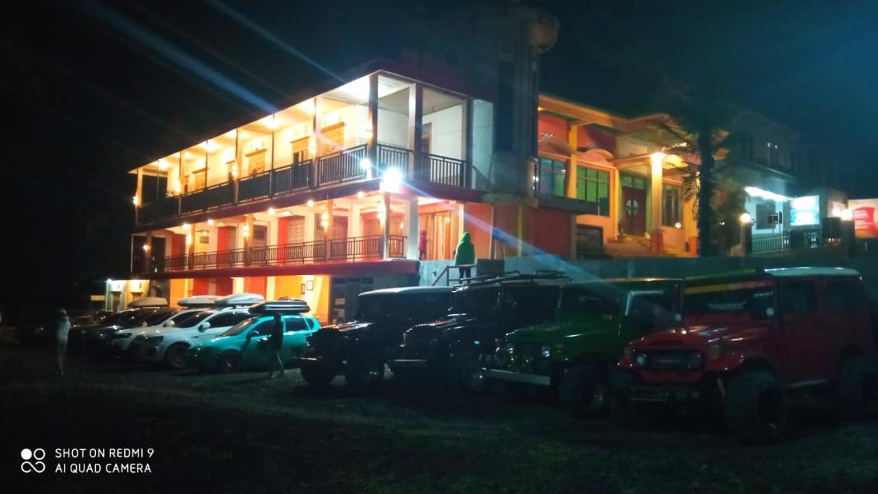 Hotel Nur Cahaya - Syariah Probolinggo Eksteriør bilde