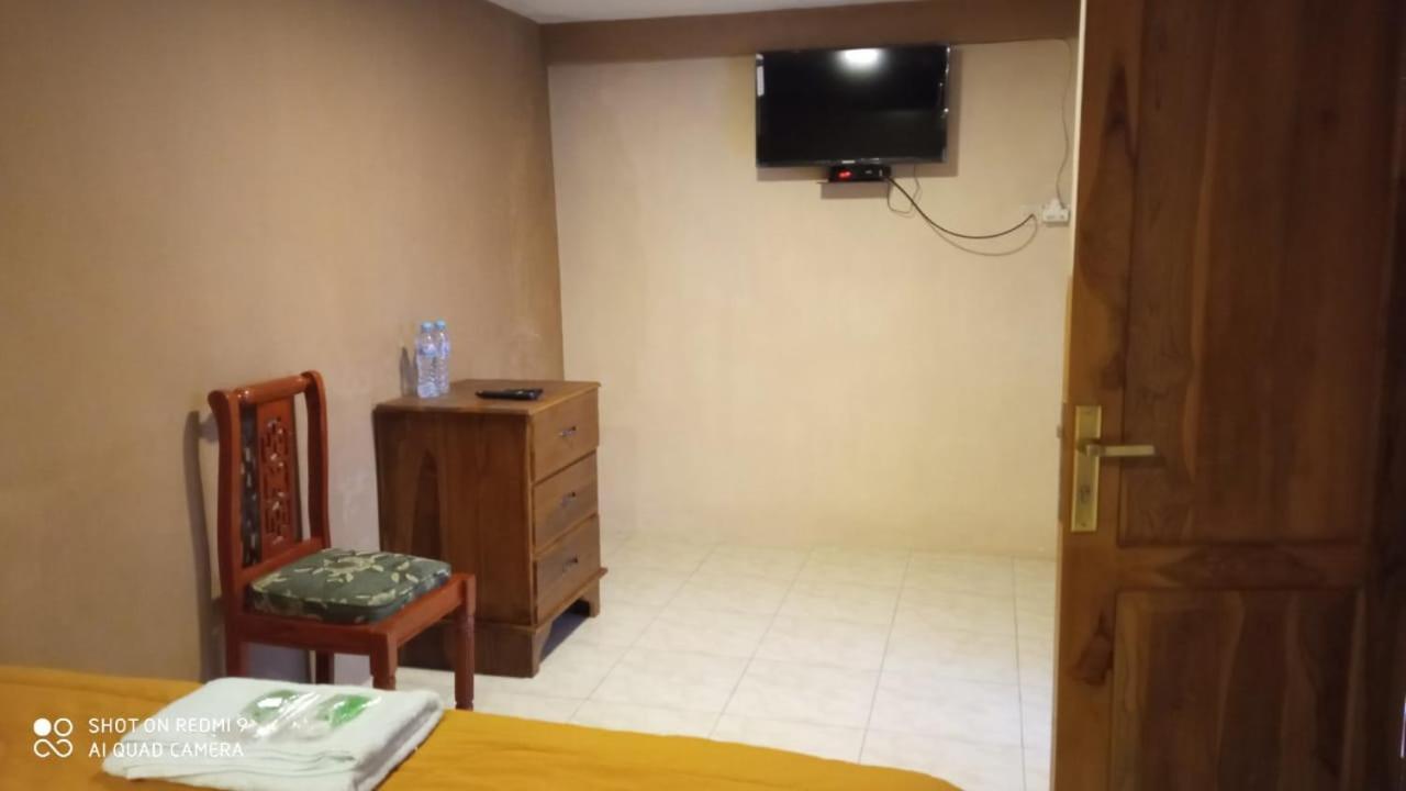 Hotel Nur Cahaya - Syariah Probolinggo Eksteriør bilde