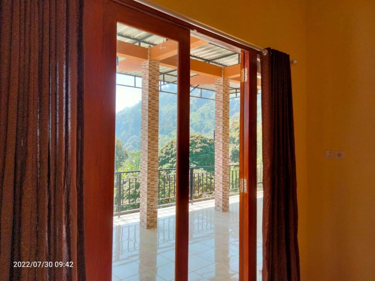 Hotel Nur Cahaya - Syariah Probolinggo Eksteriør bilde
